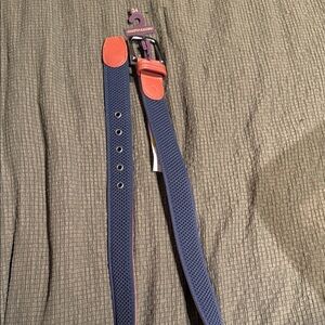 Johnston & Murphy Navy Stretch Belt with Coral Leather Accents